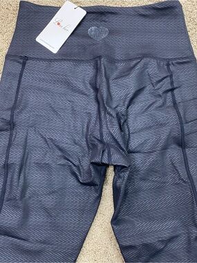 NWT Love Her M Leggings